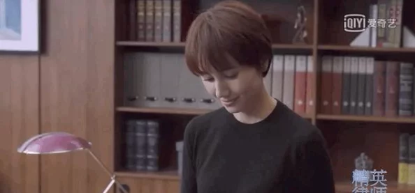 探索胖女人的魅力：打破偏见与审美标准的真实故事